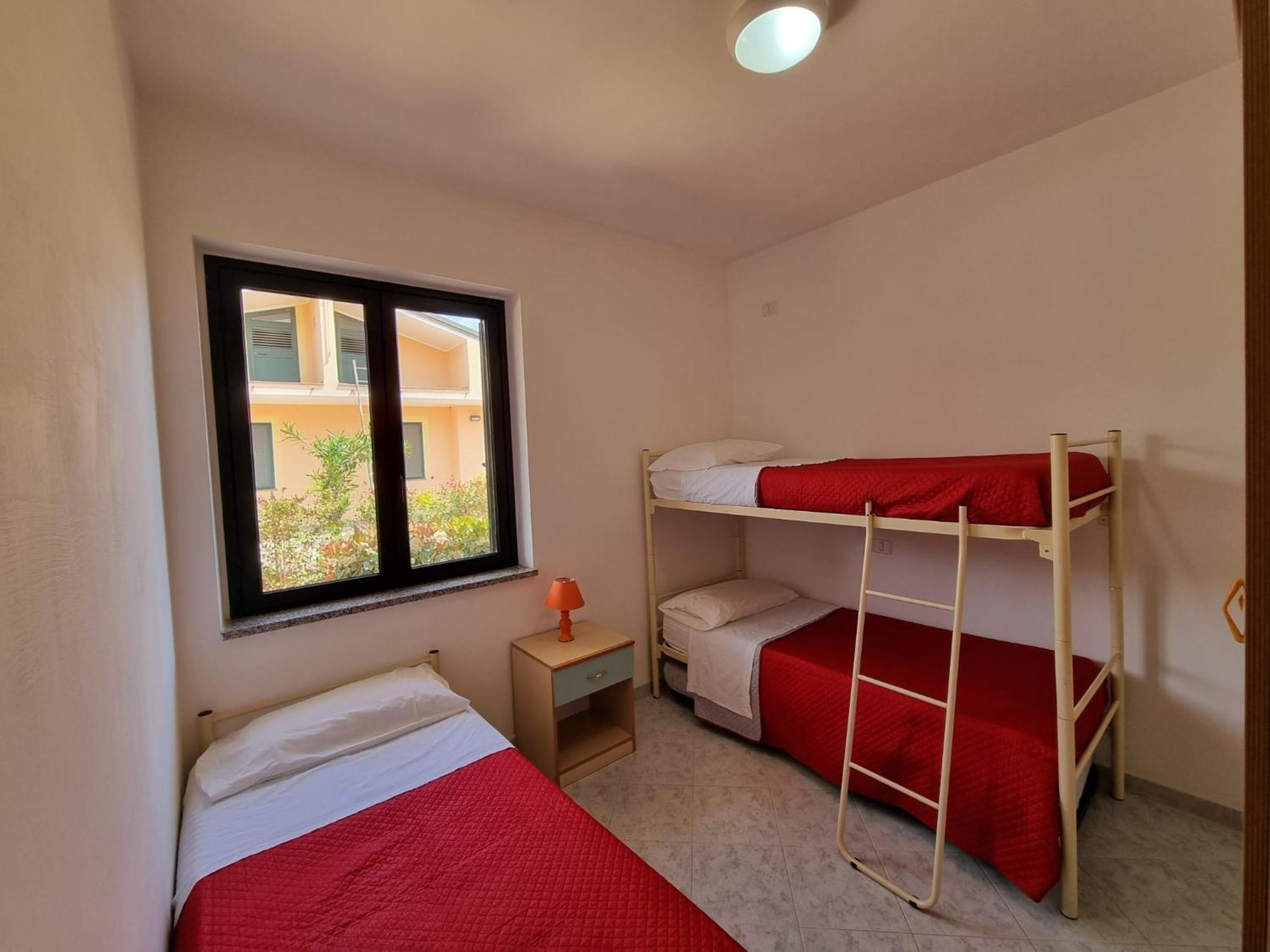 Villaggio Camping Lungomare Кропани Экстерьер фото