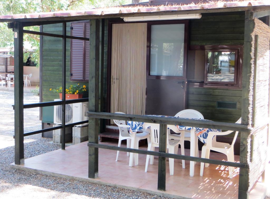 Villaggio Camping Lungomare Кропани Экстерьер фото