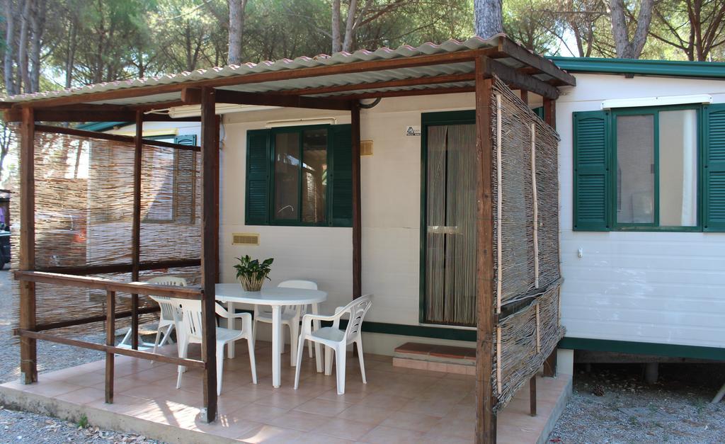Villaggio Camping Lungomare Кропани Экстерьер фото