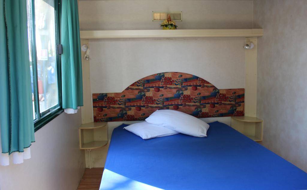Villaggio Camping Lungomare Кропани Экстерьер фото