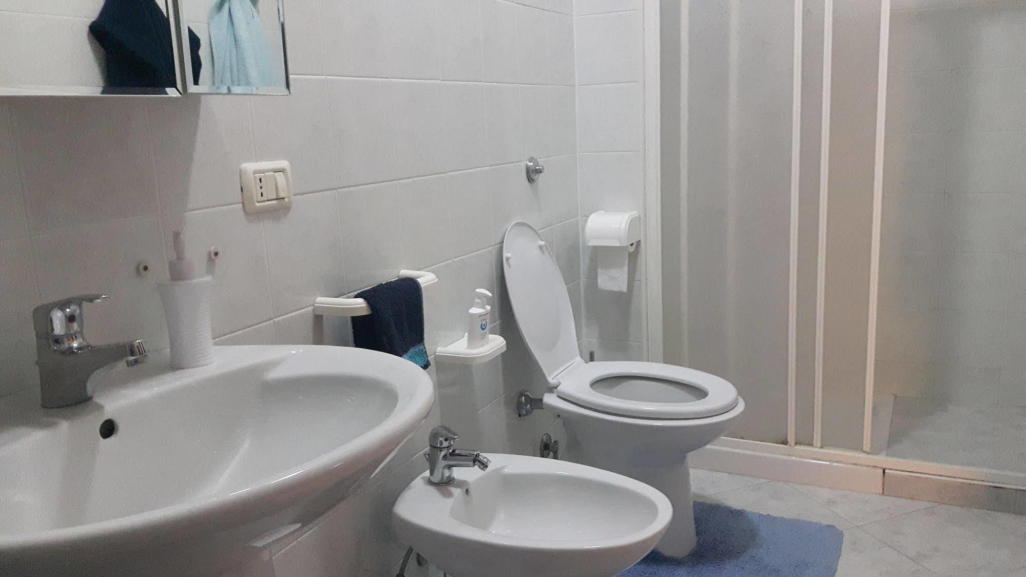Villaggio Camping Lungomare Кропани Экстерьер фото