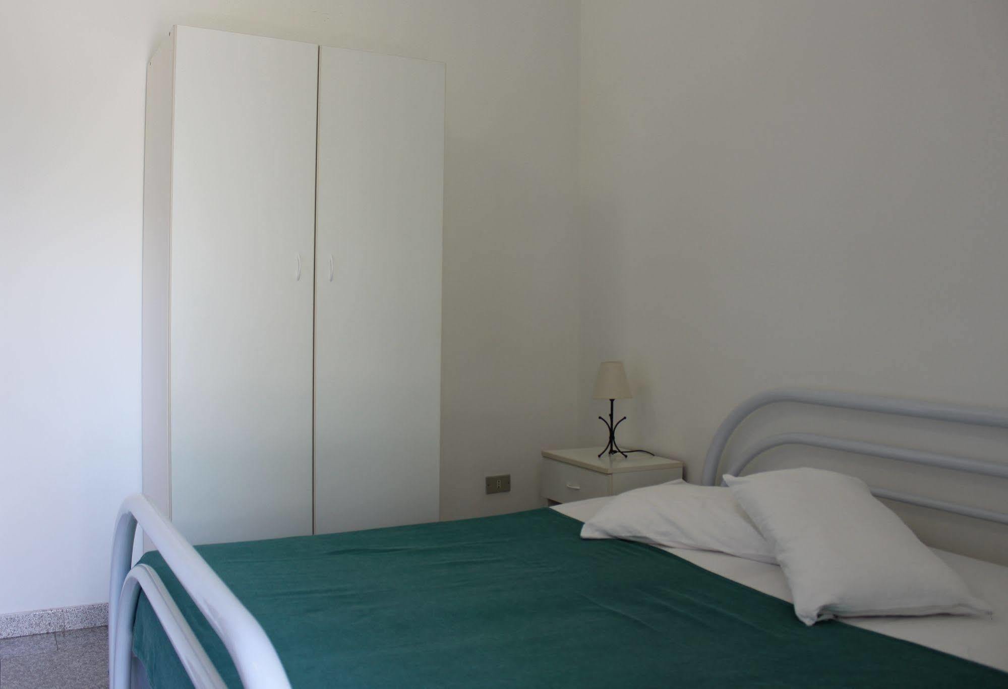 Villaggio Camping Lungomare Кропани Экстерьер фото