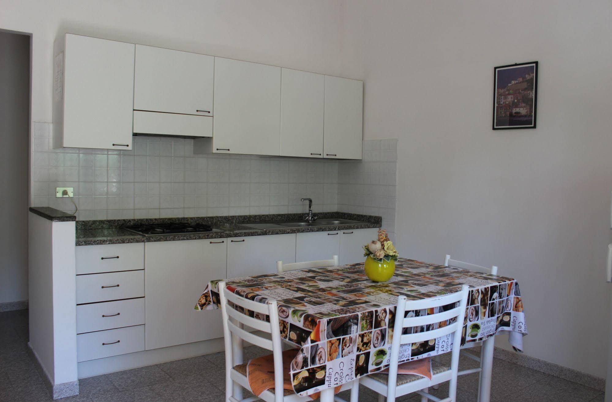 Villaggio Camping Lungomare Кропани Экстерьер фото
